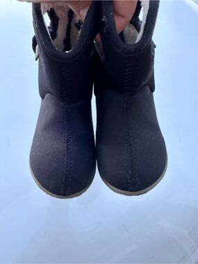 Bogs Black Kids Winter Boots with Plush Lining